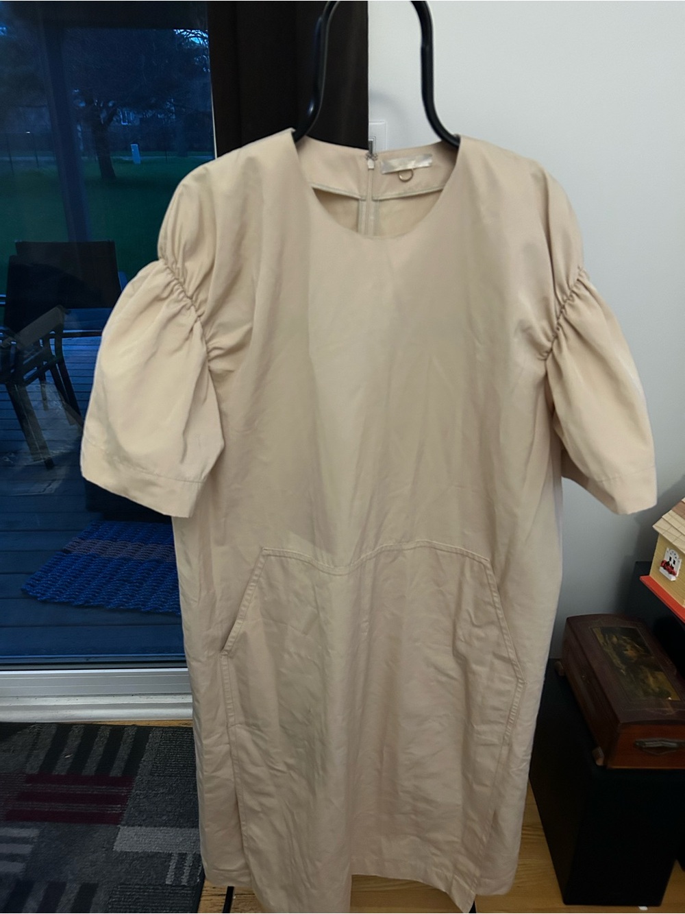 Mantu Luxury Women's Beige Puff-Sleeve Shift Dress